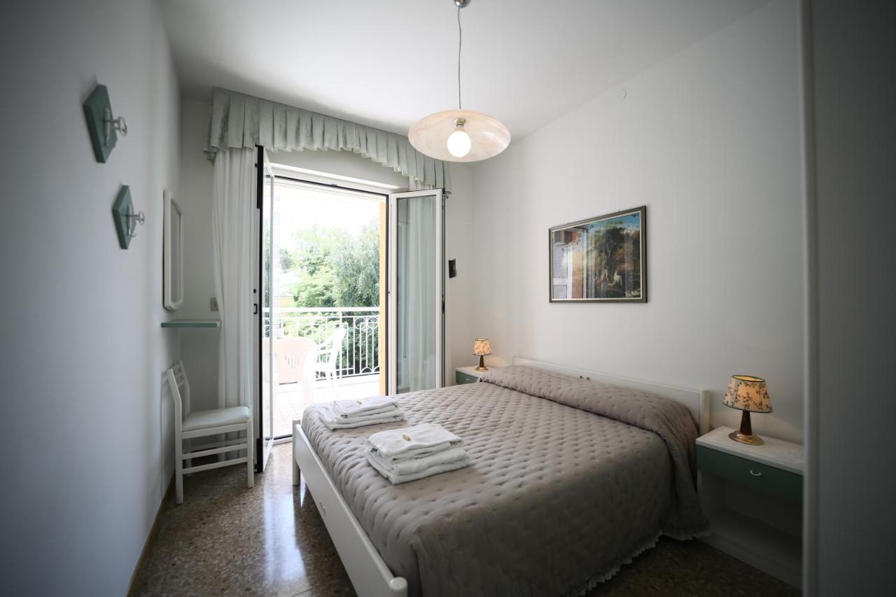 Residence Mariavittoria Lido di Jesolo Exterior foto