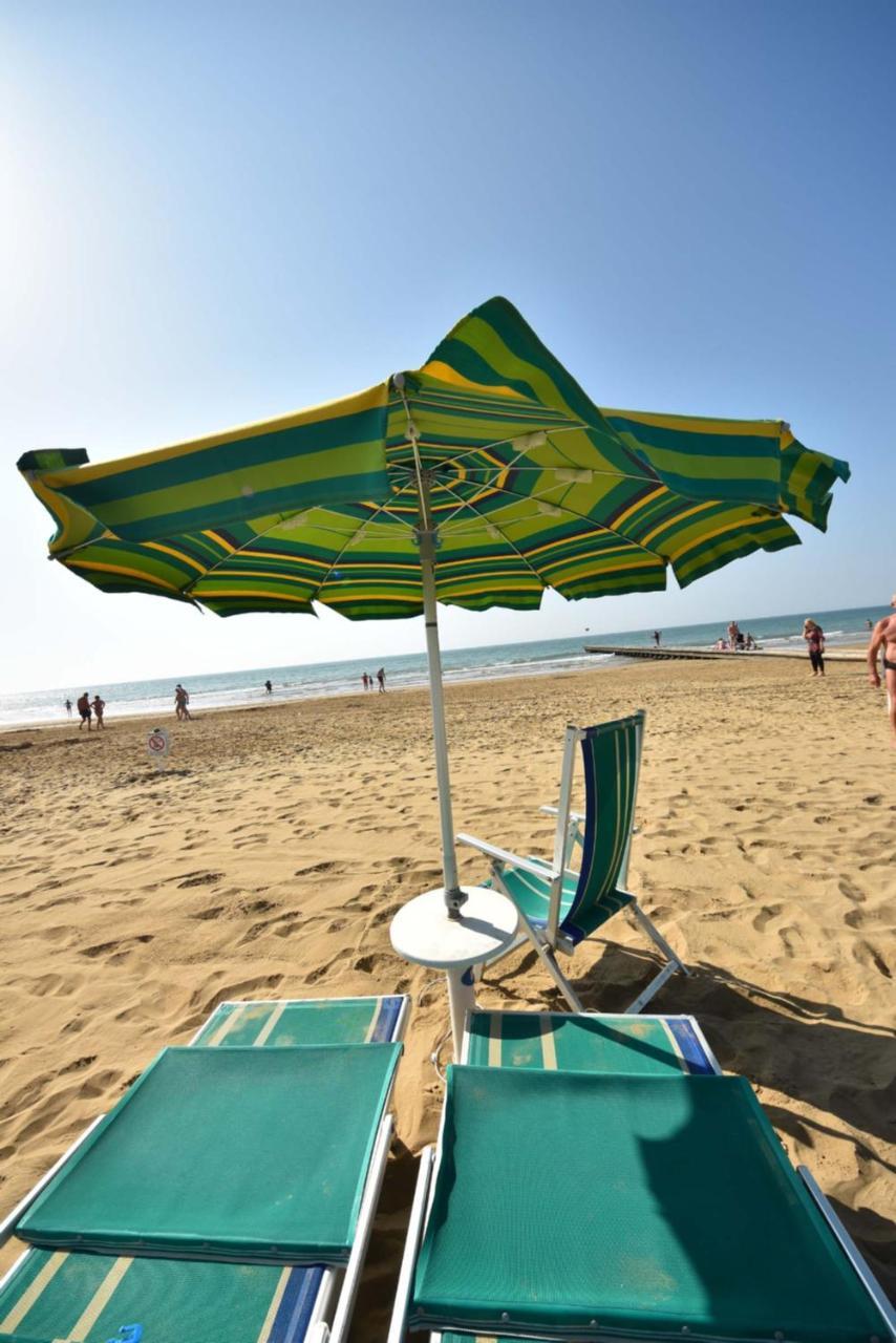Residence Mariavittoria Lido di Jesolo Exterior foto