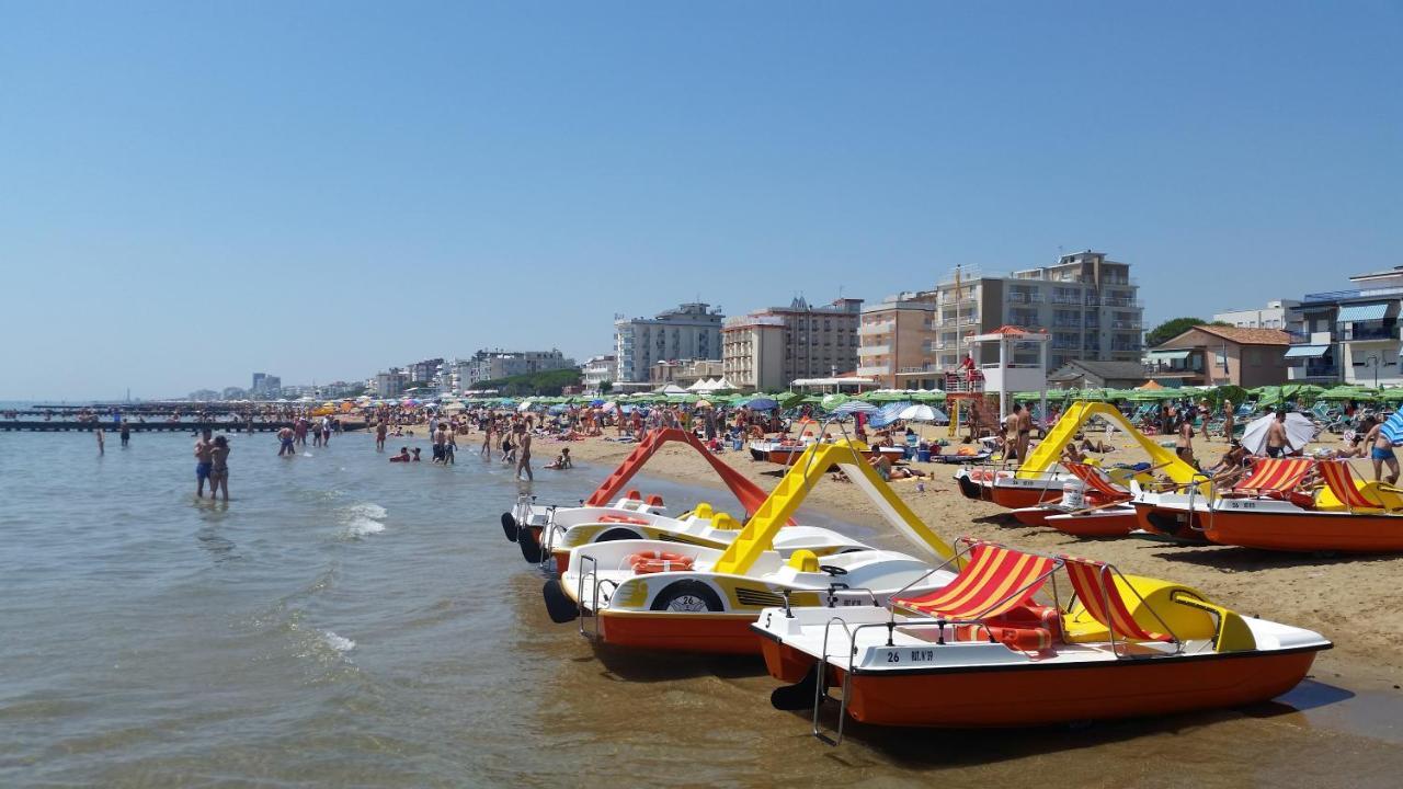 Residence Mariavittoria Lido di Jesolo Exterior foto